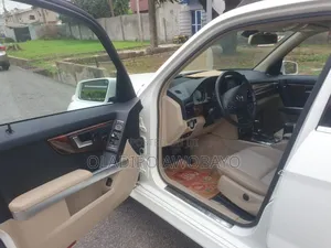 Mercedes-Benz GLK-Class 350 4MATIC 2012 White