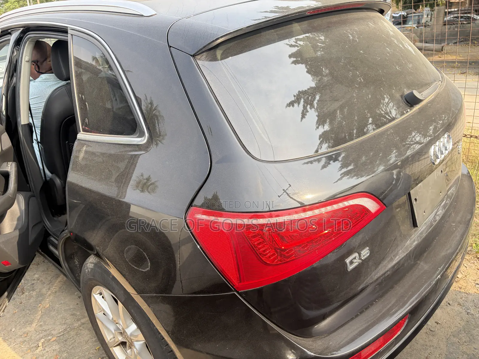Audi Q5 2010 Black