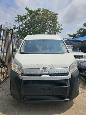 Toyota HiAce 2020 White