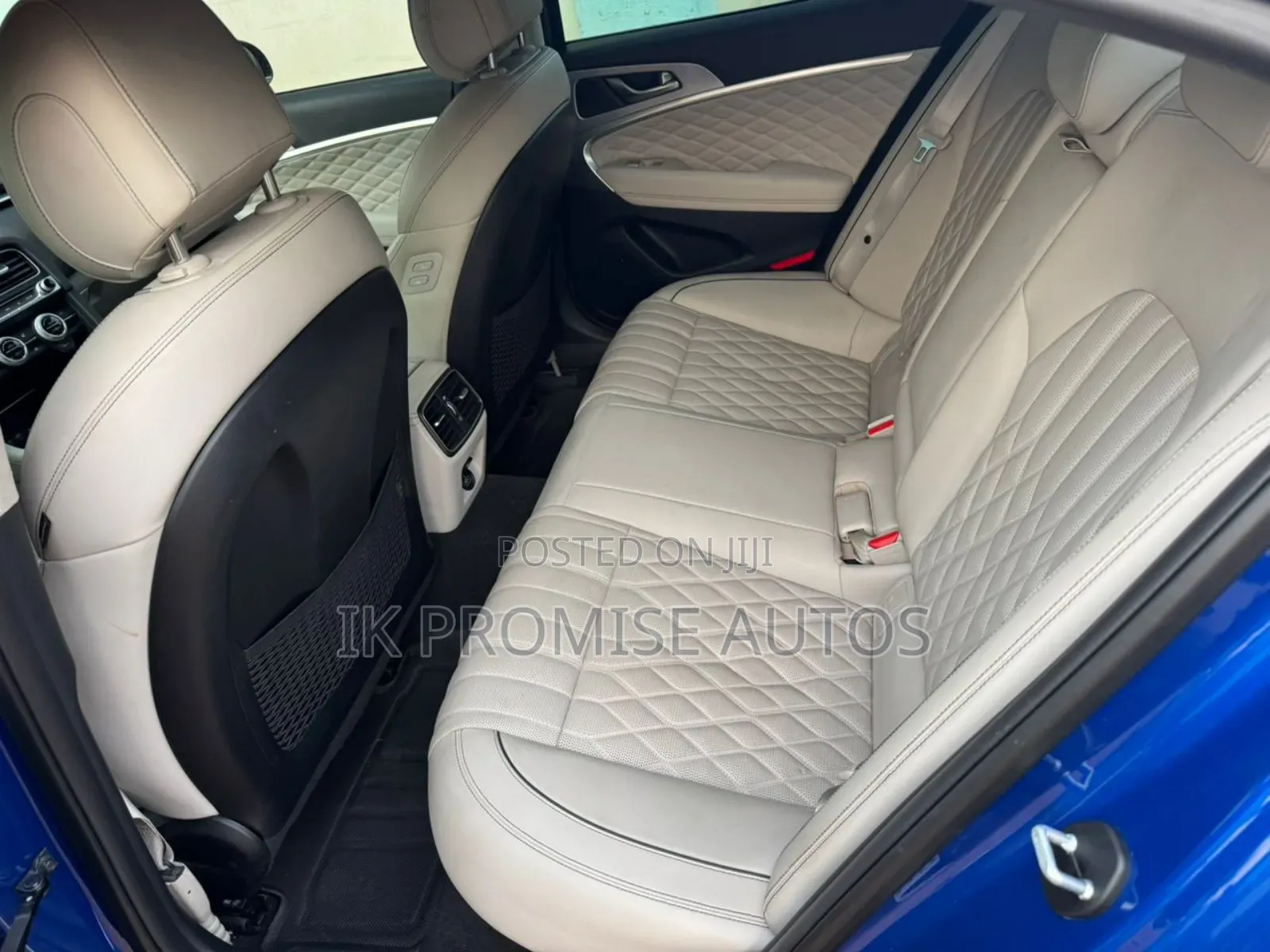 Genesis G70 2019 Blue