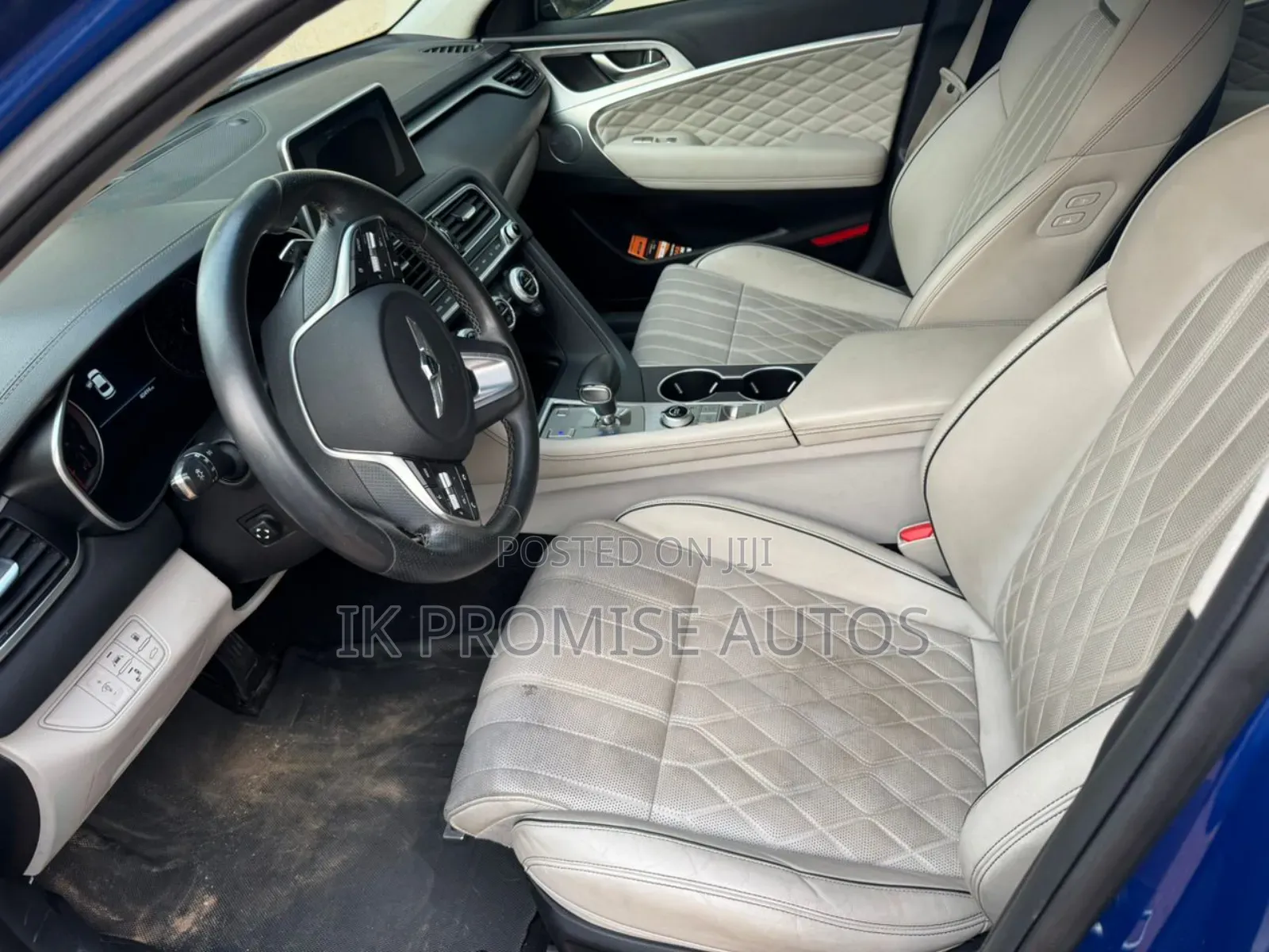 Genesis G70 2019 Blue