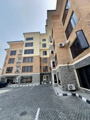 3bdrm Bedsitter in Lekki Right Lekki for rent