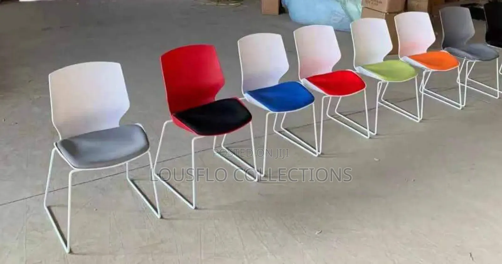 Quality Plastic Wit Fabric Visitors Chair