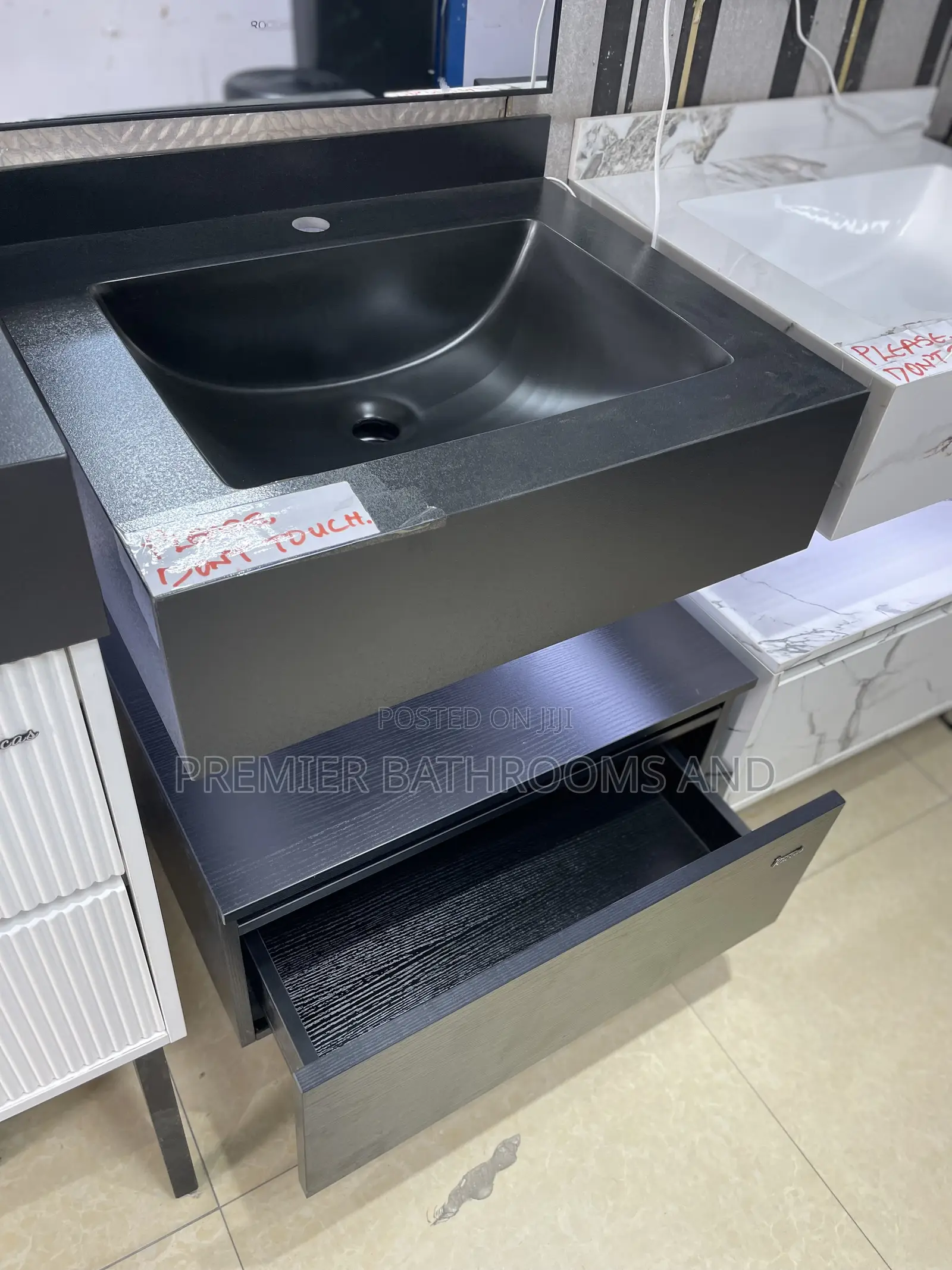 Black Marble Hanging Basin