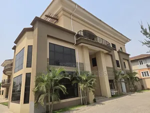 5bdrm Mansion in Maitama Main for sale