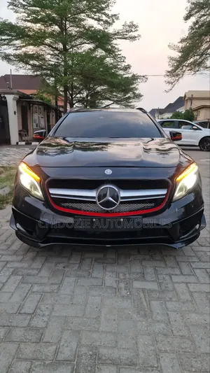 Mercedes-Benz GLA-Class 2016 Black