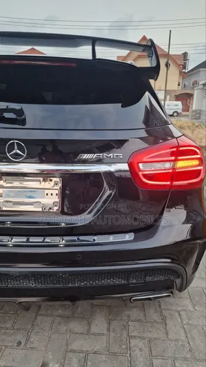 Mercedes-Benz GLA-Class 2016 Black