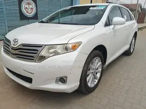 Toyota Venza LE 2012 White