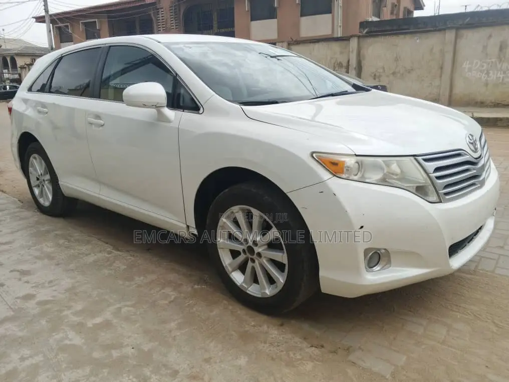 Toyota Venza LE 2012 White