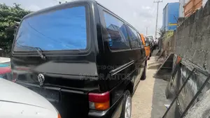 Volkswagen Transporter 2004 Black