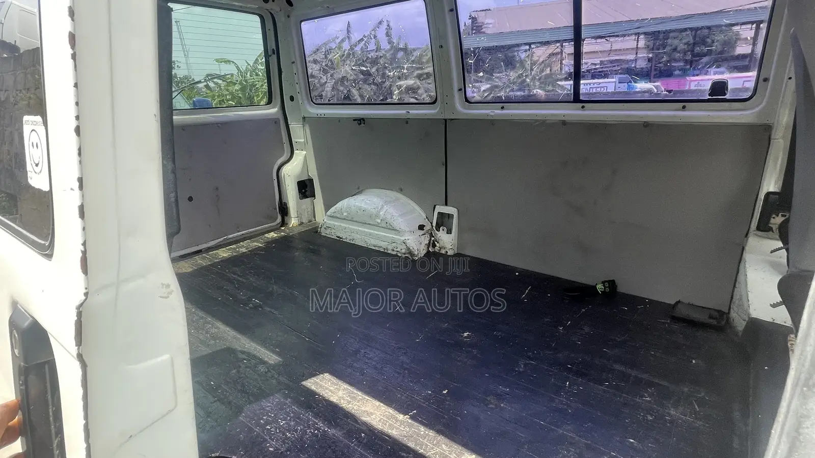 Volkswagen Transporter 2004 White