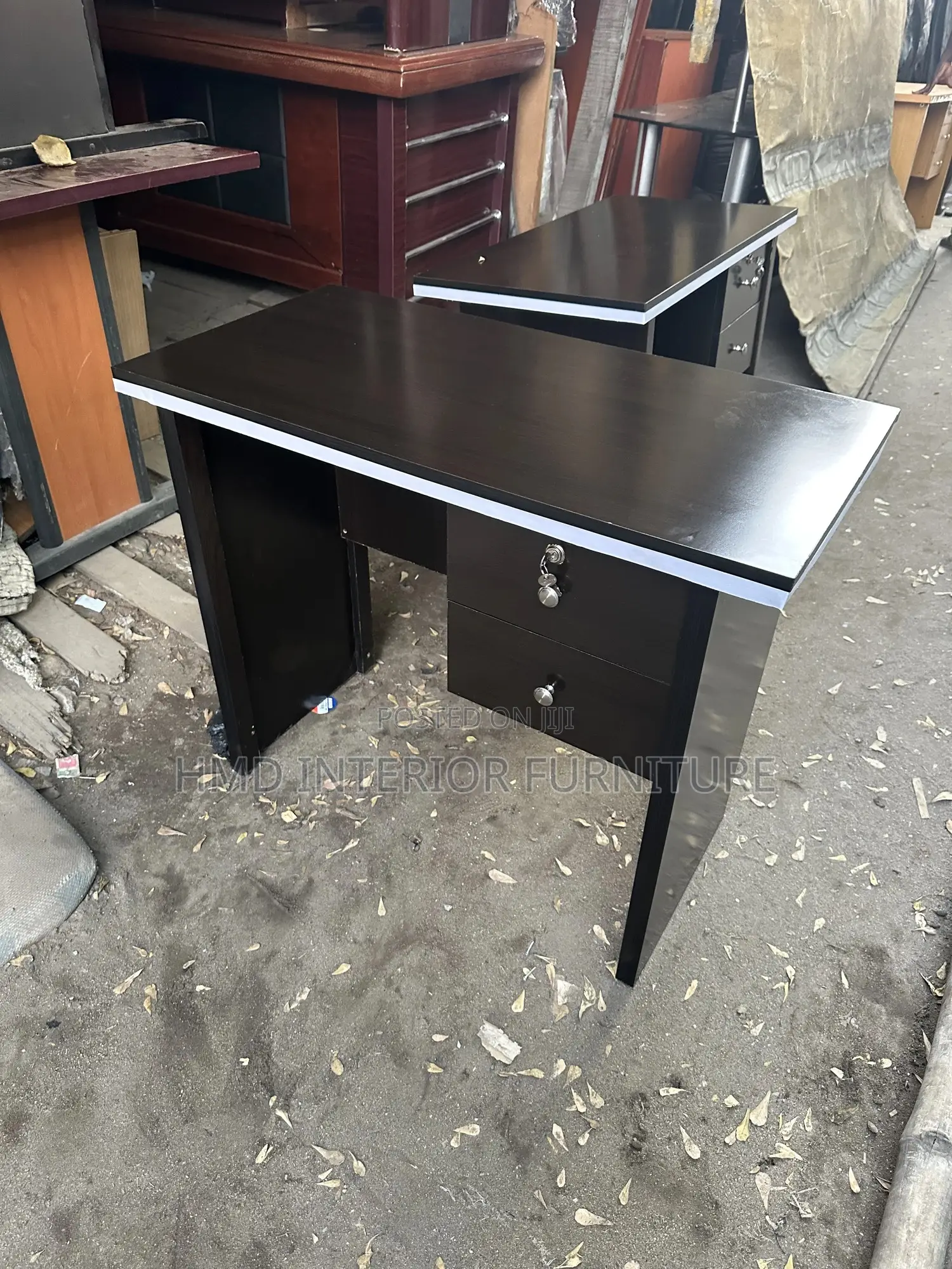 Office Table 3ft With Imported Runner