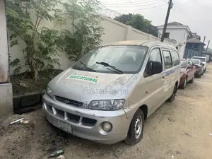 Hyundai H1 2006 Silver