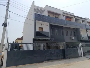 5bdrm Duplex in Agungi for rent