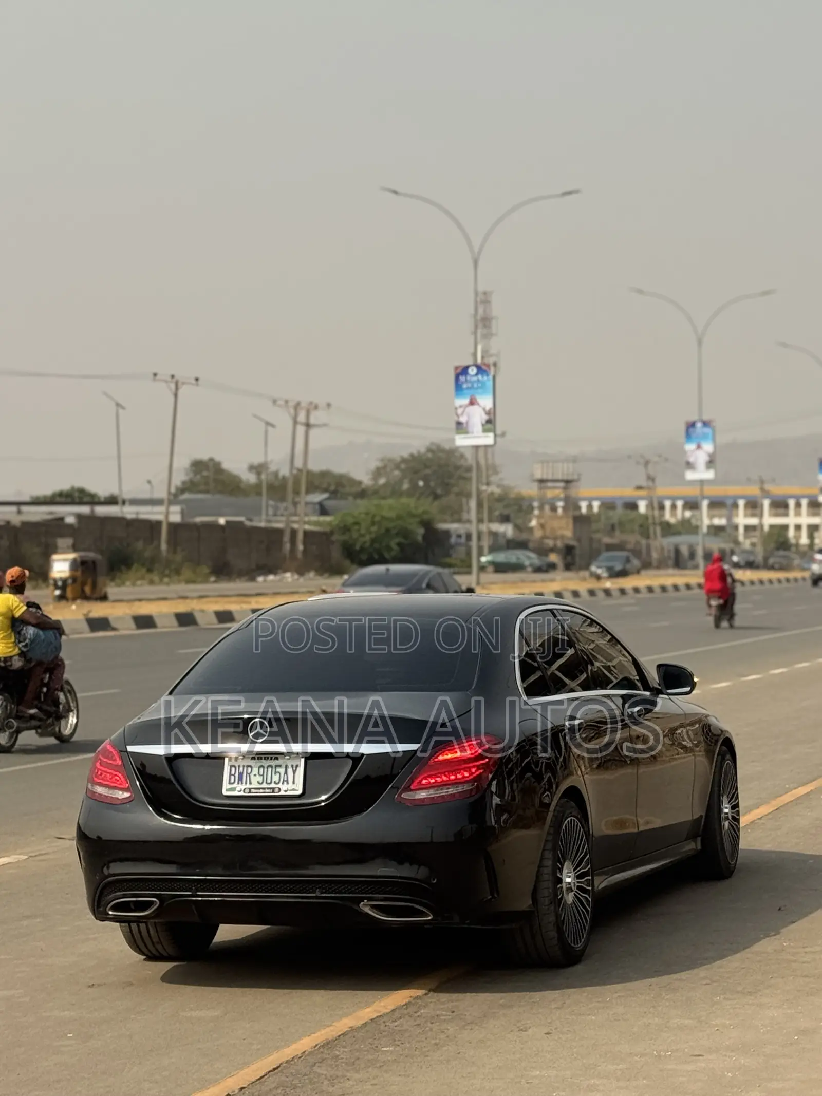Mercedes-Benz C400 4Matic AWD Sedan (3.0L V6 7A) 2015 Black