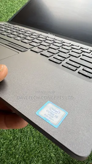 Laptop Dell Latitude 5400 8GB Intel Core i5 SSD 256GB