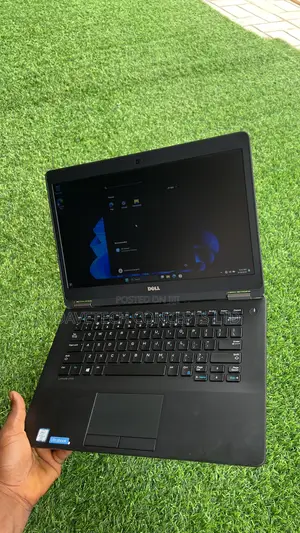 Laptop Dell Latitude E7470 8GB Intel Core i5 SSD 256GB