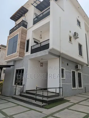 5bdrm Duplex in Sabon Lugbe for sale