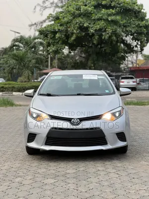 Toyota Corolla LE 4dr Sedan (1.8L 4cyl CVT) 2015 Silver