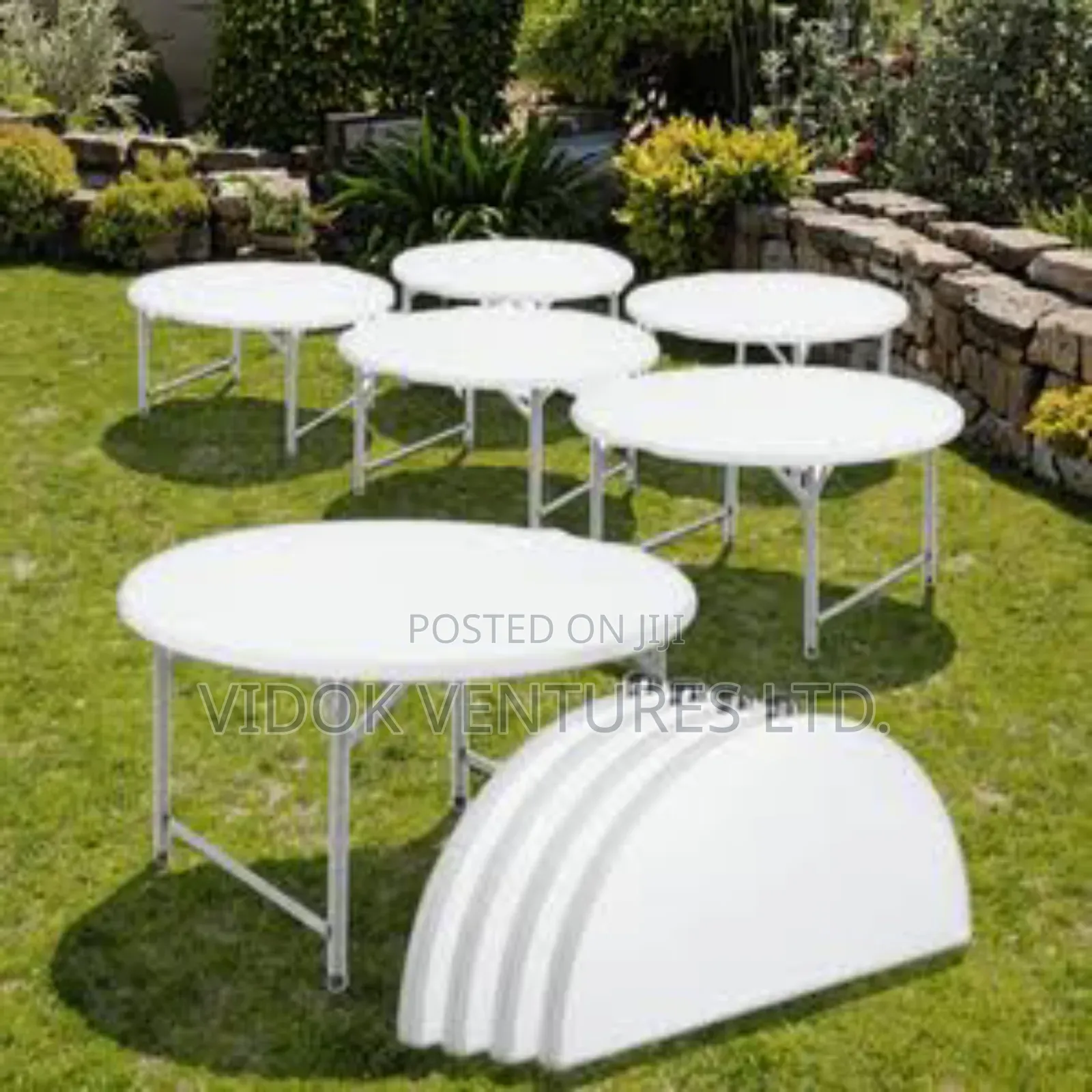 6feet Plastic Top Banquet Table With Metal Foldable Legs.