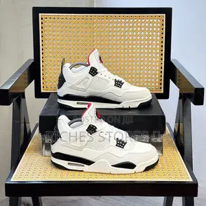 Air Jordan 4 Retro “Flight Club” Now Available in Store