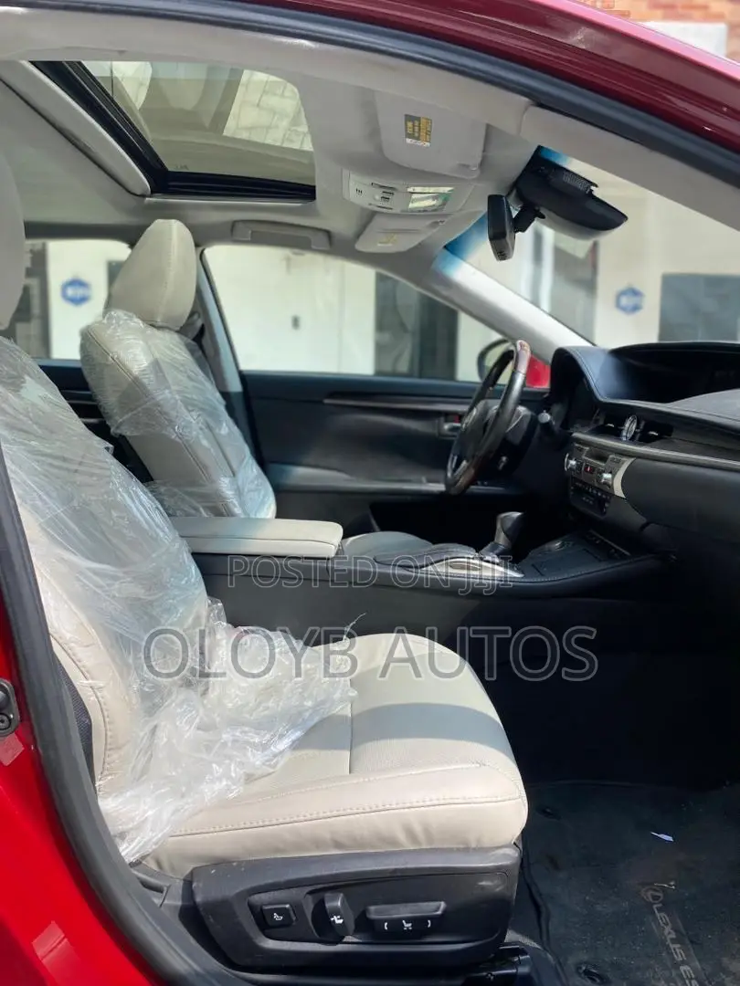 Lexus ES 350 FWD 2016 Red