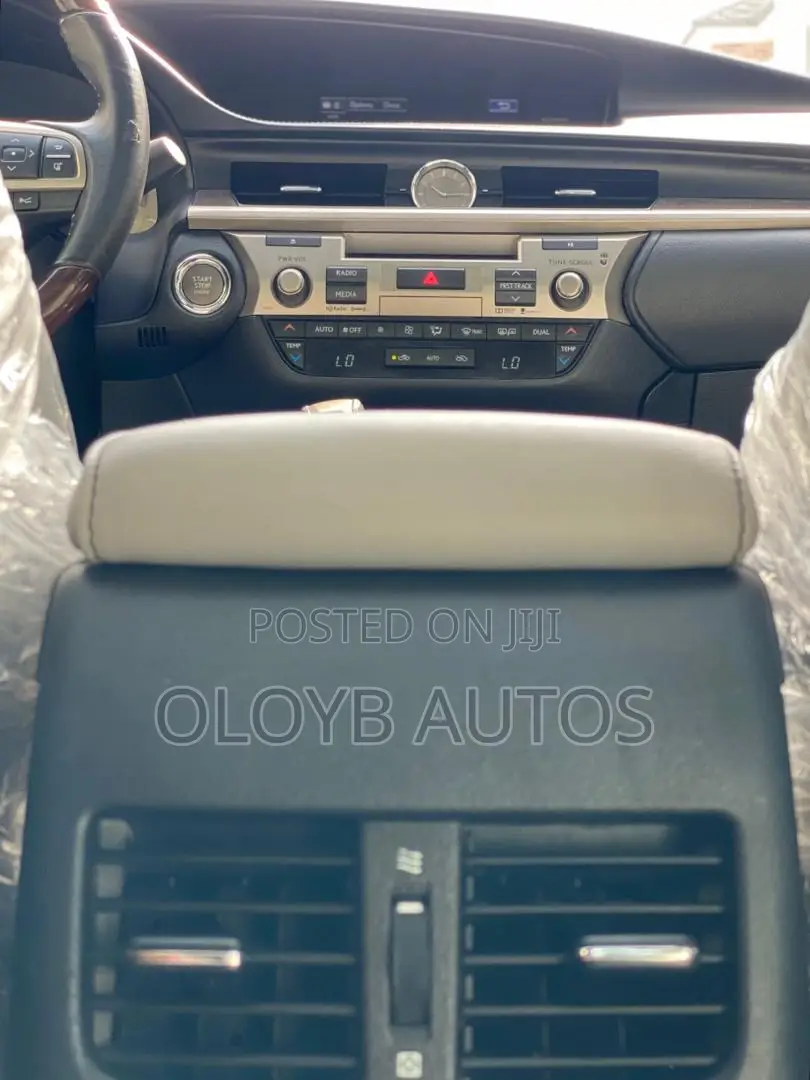 Lexus ES 350 FWD 2016 Red