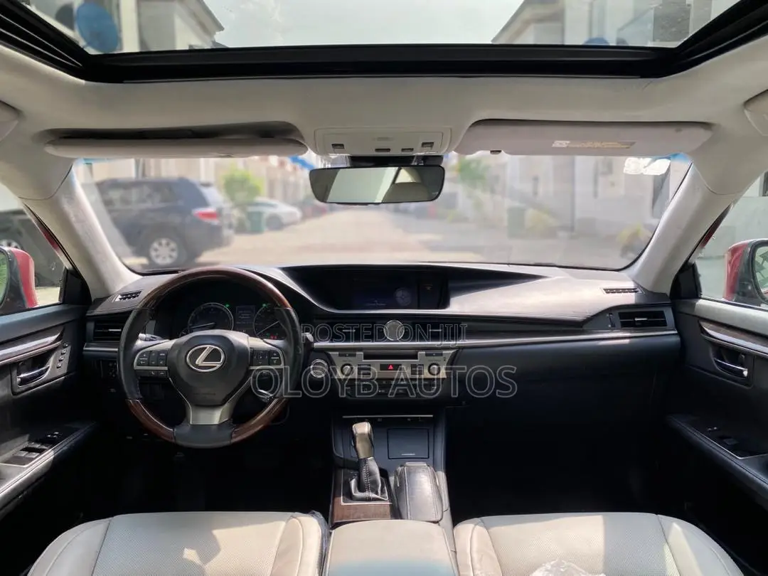 Lexus ES 350 FWD 2016 Red