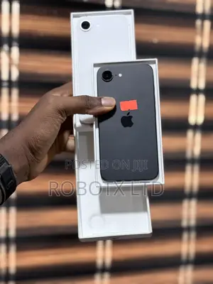 Apple iPhone 16e 128 GB Black
