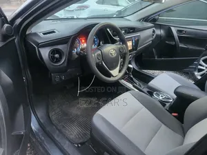 Toyota Corolla LE ECO 4dr Sedan (1.8L 4cyl CVT) 2017 Gray