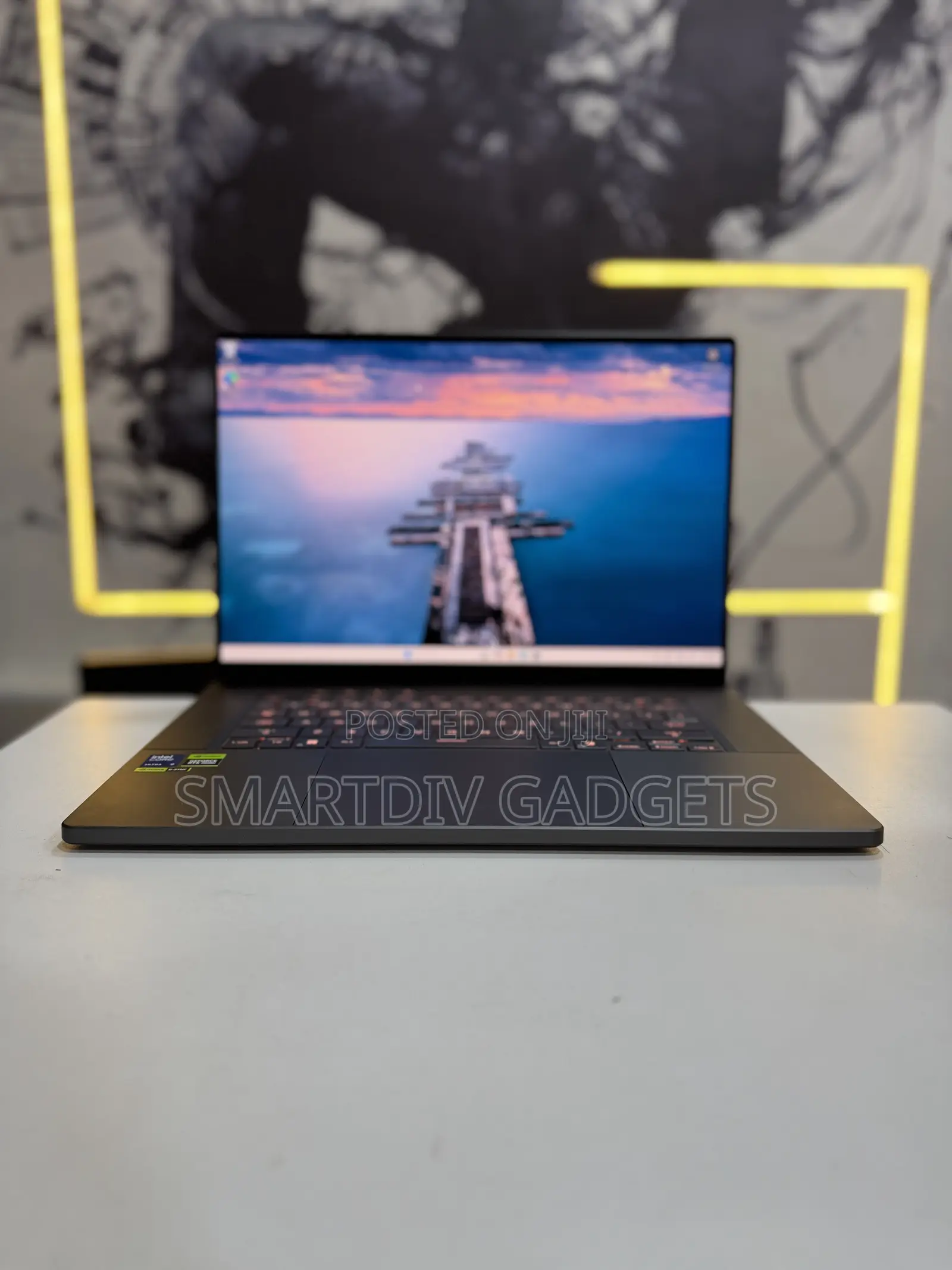 Laptop Asus ROG Zephyrus G16 16GB Intel Core Ultra 9 SSD 1T