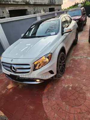 Mercedes-Benz GLA 250 2016 White