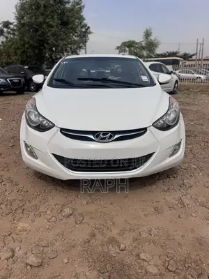 Hyundai Elantra GLS Sedan FWD (1.8L 4cyl 6M) 2013 White