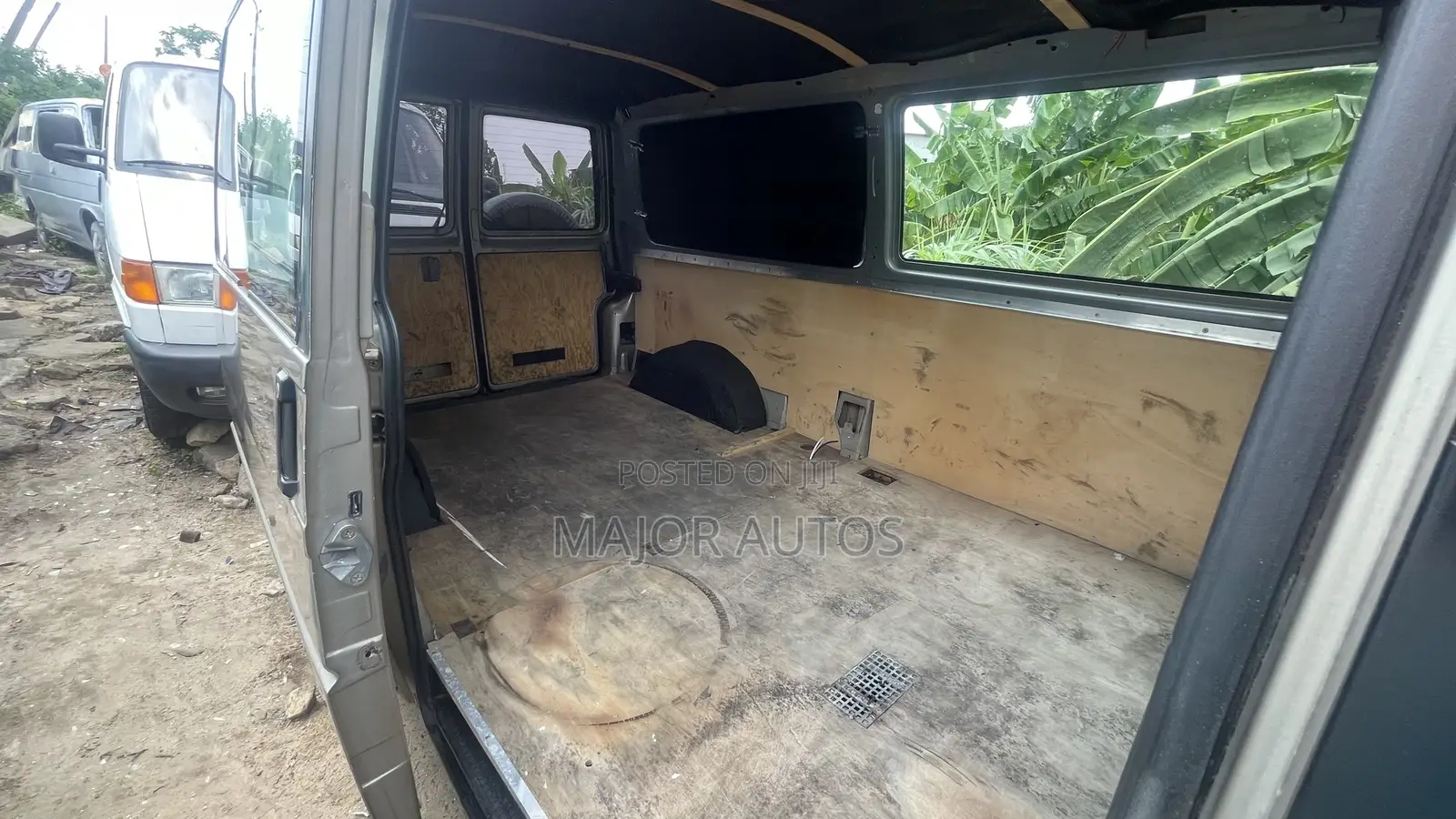 Volkswagen Transporter 2004 Grey