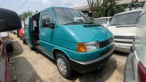 Volkswagen Transporter 2004 Green