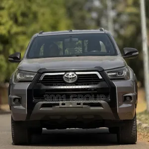 Toyota Hilux 2021 Gray