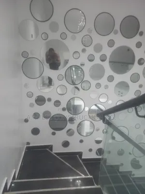 Queen Wall Mirror
