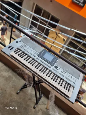 Yamaha PSR S910