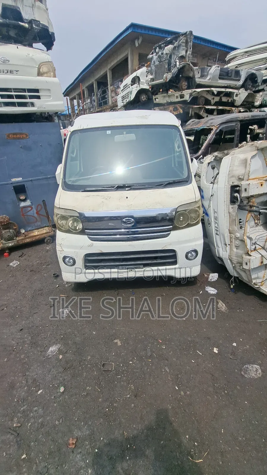 Daihatsu Hijet 2012 White