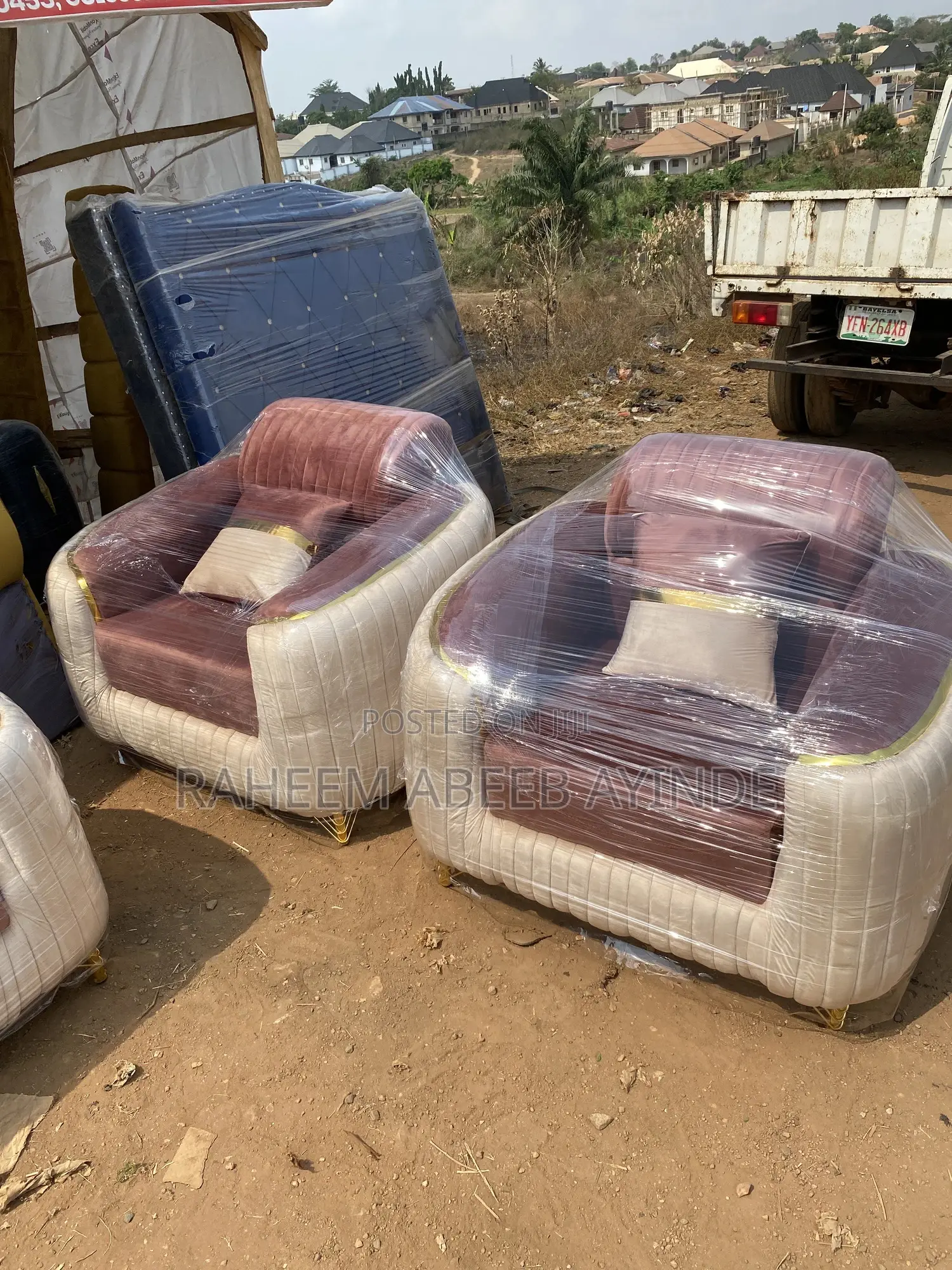 Complete Set of Sofa Available