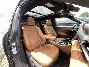 Toyota Highlander Platinum AWD 2020 Brown