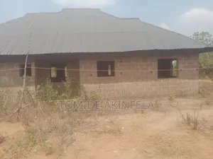 3bdrm Bungalow In Alafia Community, Ilorin West For Sale