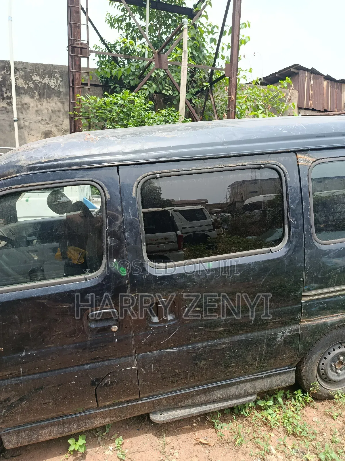 Suzuki APV Minibus 2010 Black