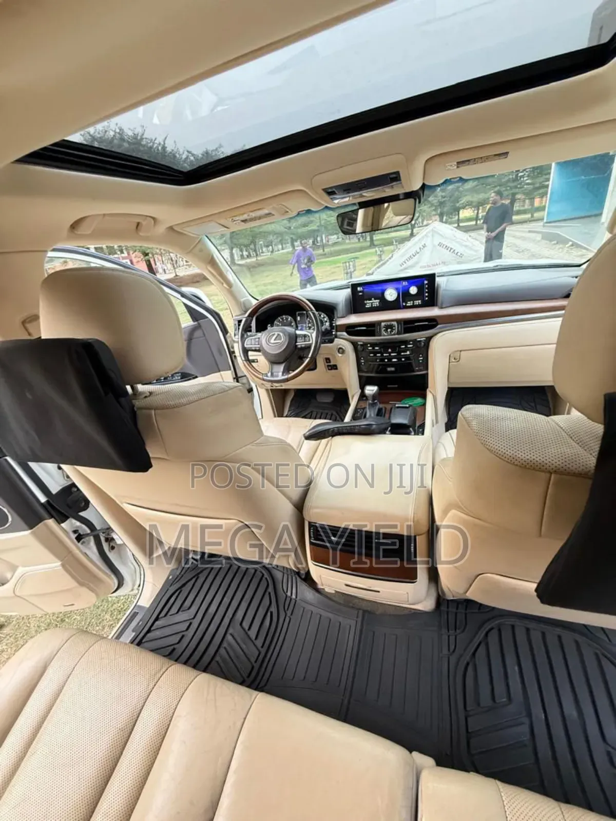 Lexus LX 570 (5 seats) AWD 2017 White