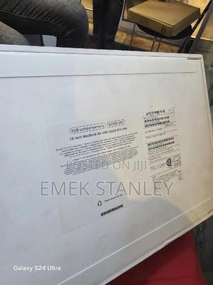 New Laptop Apple MacBook Air 2024 M3 13-inch 8GB Apple M3 SSD 512GB