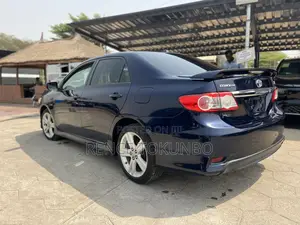 Toyota Corolla 2013 Blue