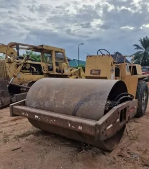 Heavy Duty Construction Equipment Need
