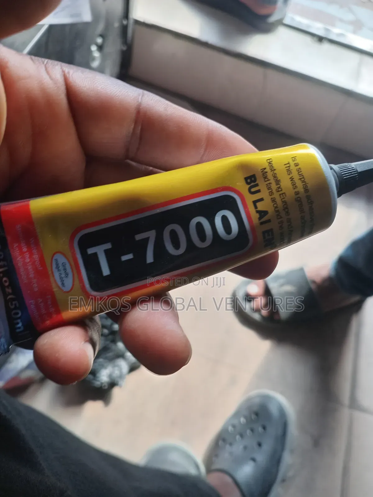 Strong Adhesive