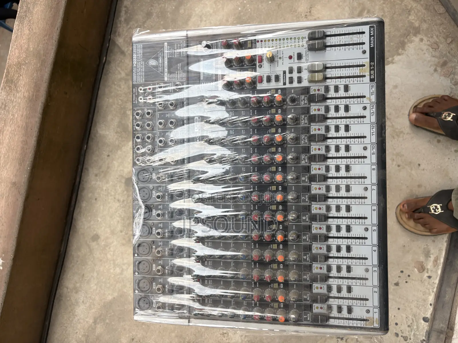 Behringer Xenyx X2222usb