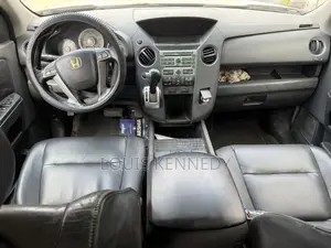Honda Pilot 2010 Silver